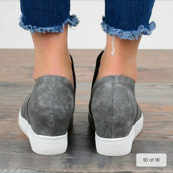 SOLD! NEW- NWT-Suede Wedge Sneakers 😍 - Picture 11 of 12